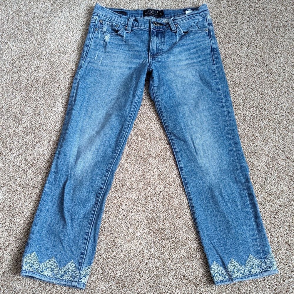 00s Lucky Brand Low Rise Sweet Crop Lace Detail Boho Distressed Jeans